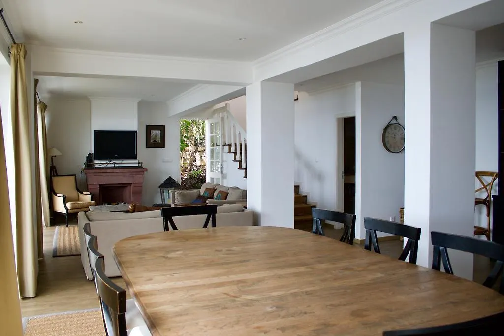 Santa Cruz Ocean Villa Gaula